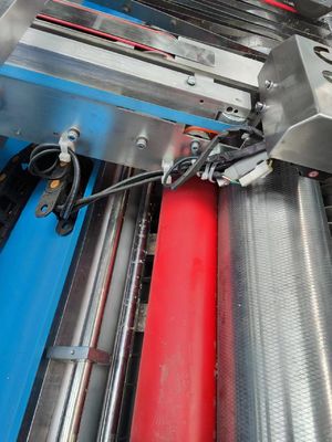 Máquina de Laminação de Flauta 5ply Folha a Folha com Controle Servo para Laminação de Papel Ondulado e Produção de Produtos Laminados MultiPly