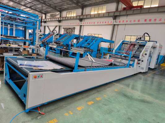 Máquina laminadora de flauta automática que suporta laminação de papelão ondulado de alto volume e produção de laminação litográfica