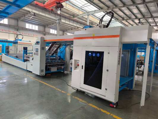 Tamanho mínimo de folha 400X380mm Laminador de papel automático de flauta suporta tamanho máximo de papel 1500X1500mm ou 1700X1700mm e máquina de laminação