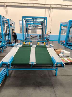 Máquina Empilhadeira Automática Flip Flop Integrando Mesa de Papel Lenta e Componentes do Sistema para Viragem e Empilhamento de Laminadora de Flauta na Produção de Embalagens